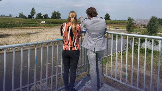 Nieuwbouw tussen - Schuitema